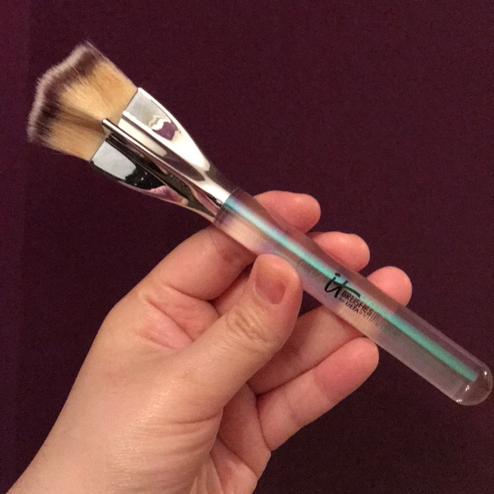 It Cosmetics Foundation Brush